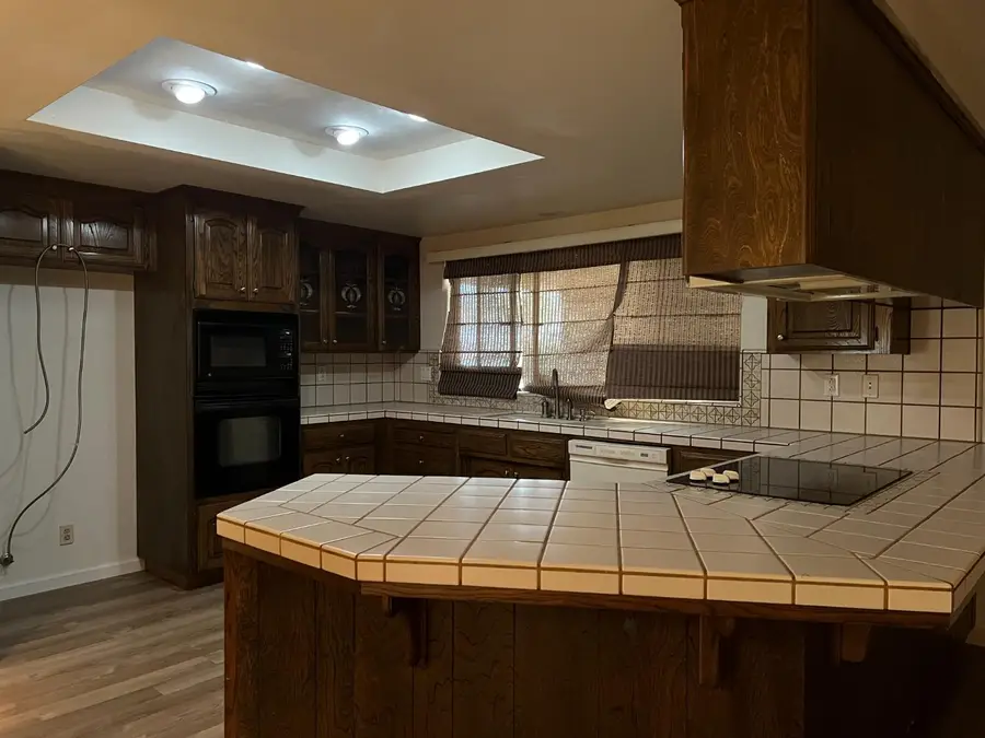 11 Season Court, Madera, CA 93637 - #3