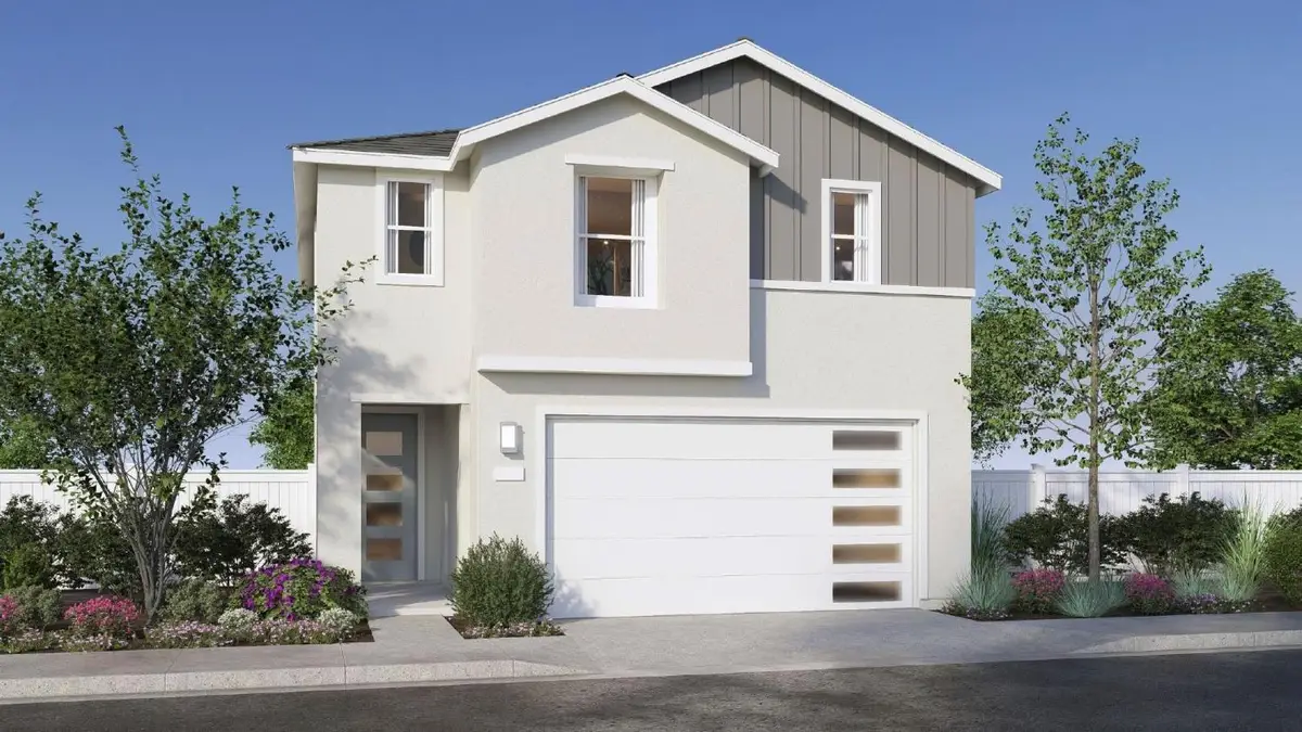 6738 E Sentry Drive, Fresno, CA 93727 - #1