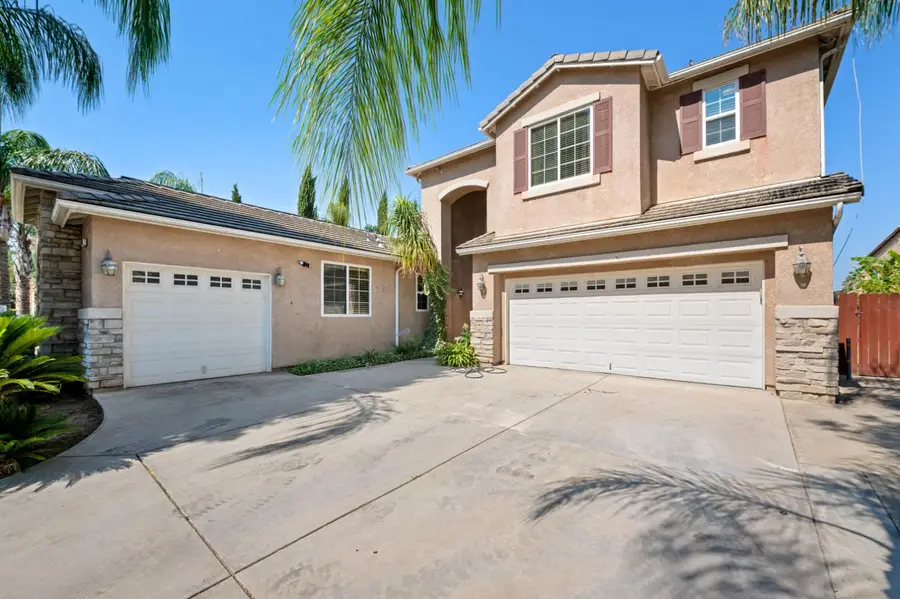 2148 S Purdue Avenue, Fresno, CA 93727 - #2