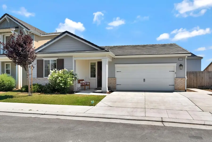 4076 Dennis, Clovis, CA 93619 - #3
