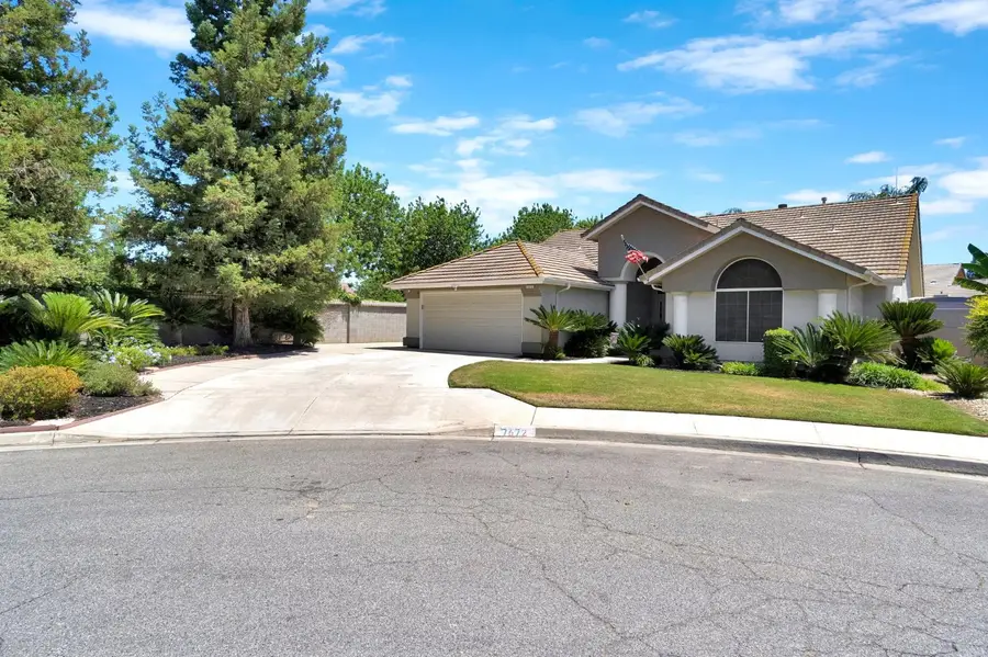 7672 N Dante Avenue, Fresno, CA 93722 - #2
