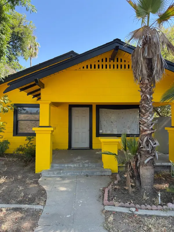219 E Dennett Avenue, Fresno, CA 93728