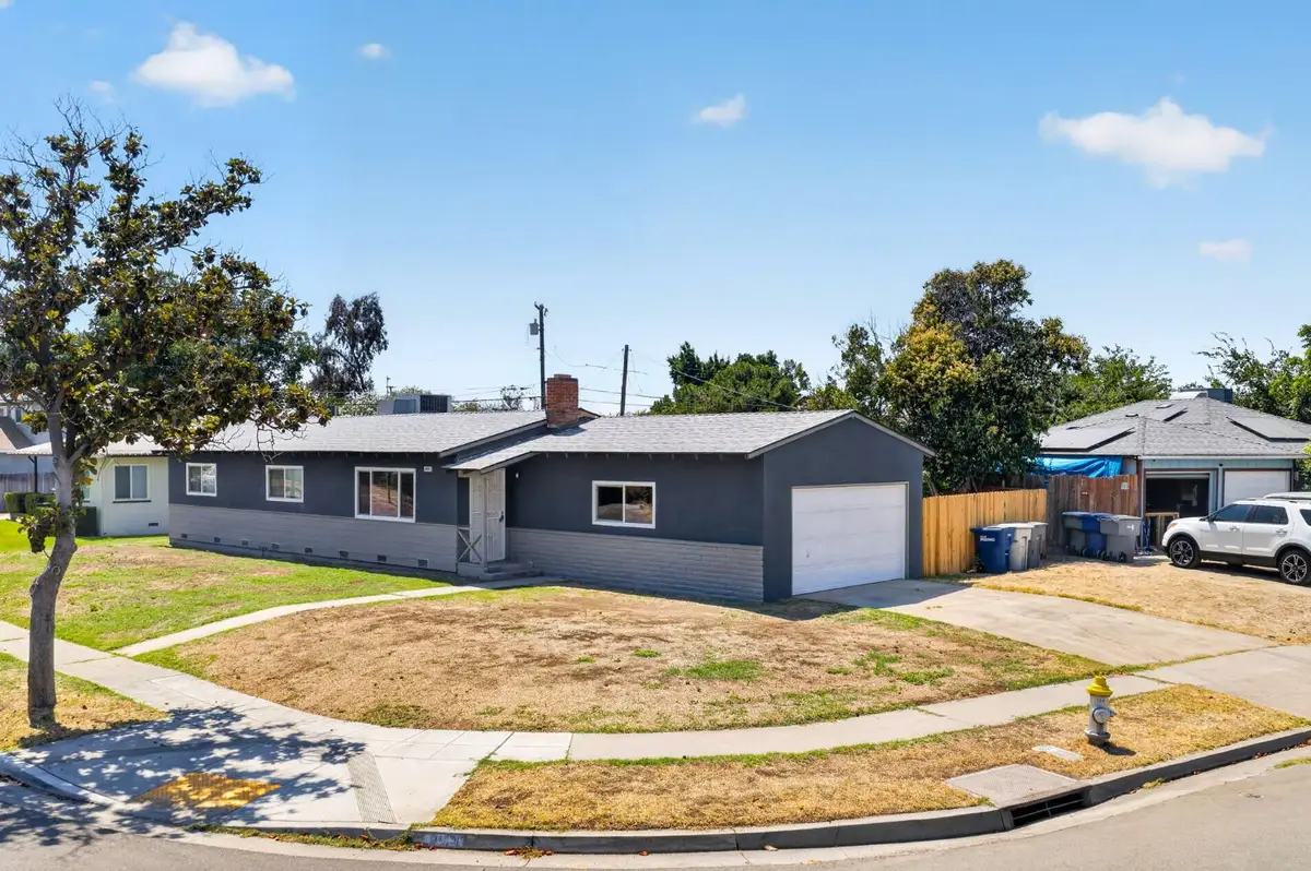 1014 W Marilyn Way, Fresno, CA 93728 - #1