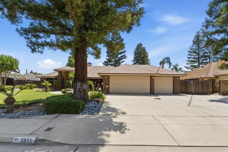 2955 Holly Avenue, Clovis, CA 93611 - #3