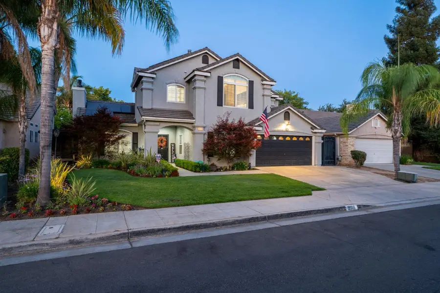 9568 N Ann Avenue, Fresno, CA 93720 - #2