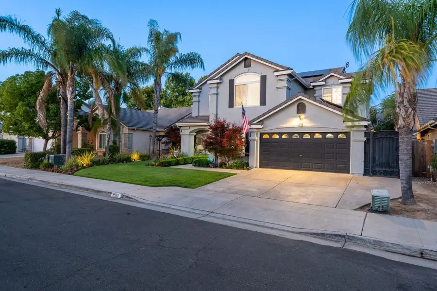 9568 N Ann Avenue, Fresno, CA 93720 - #3