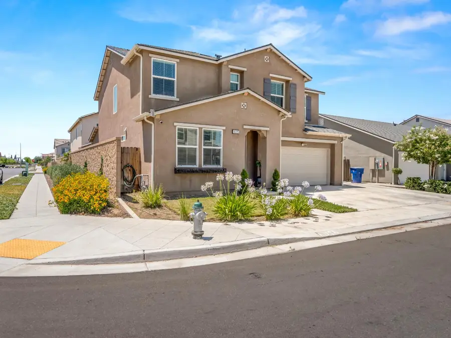 4225 N Sandrini Avenue, Fresno, CA 93723 - #3