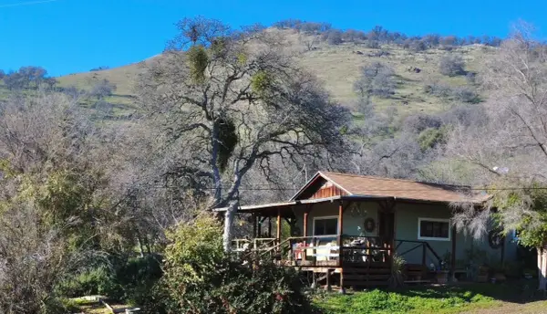 30284 Bear Mountain Road, Yokuts Valley, CA 93675