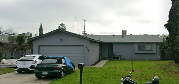 1878 E Park Way, Dinuba, CA 93618