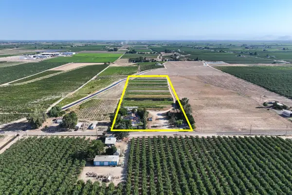 12646 E Kamm Avenue, Kingsburg, CA 93631