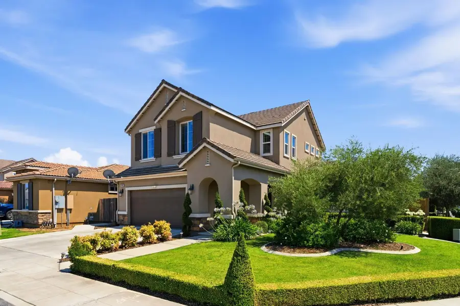 3408 Sussex Ave, Clovis, CA 93619 - #2