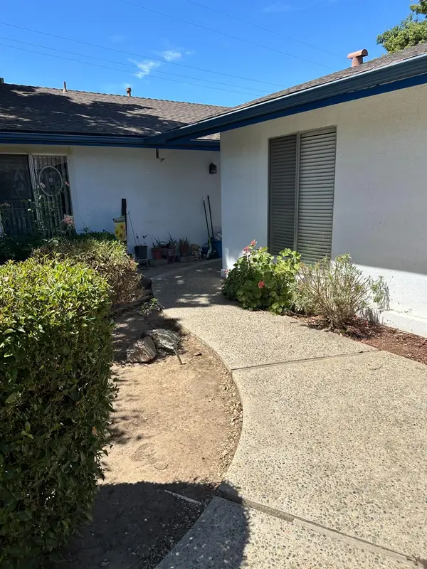 1409 W Fairmont Avenue #C, Fresno, CA 93705