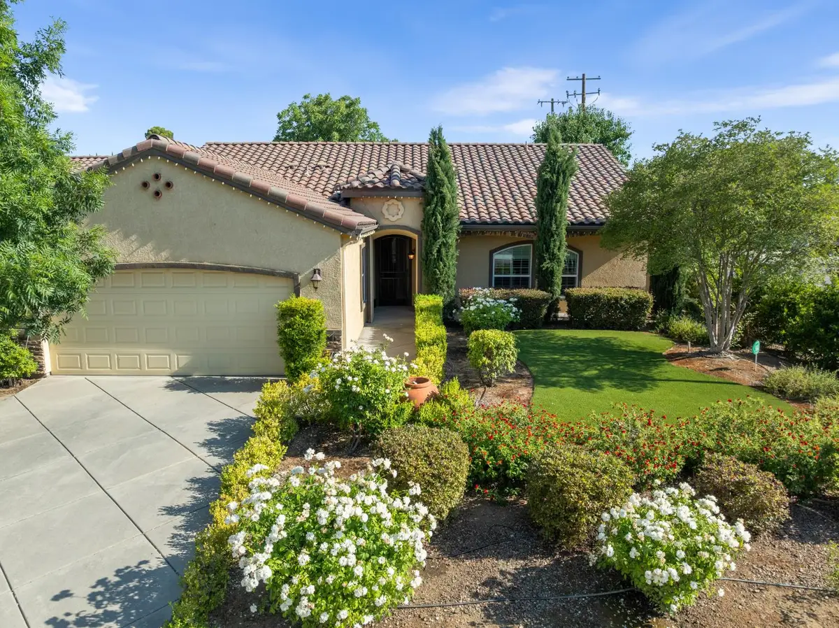 2208 Mesa, Clovis, CA 93611 - #1
