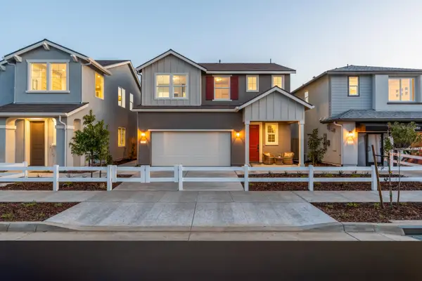 1433 W Payson Avenue, Visalia, CA 93291