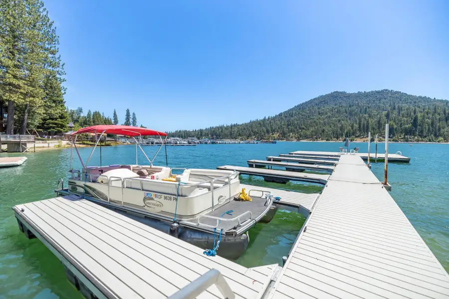 39543 Saunders, Bass Lake, CA 93604 - #2