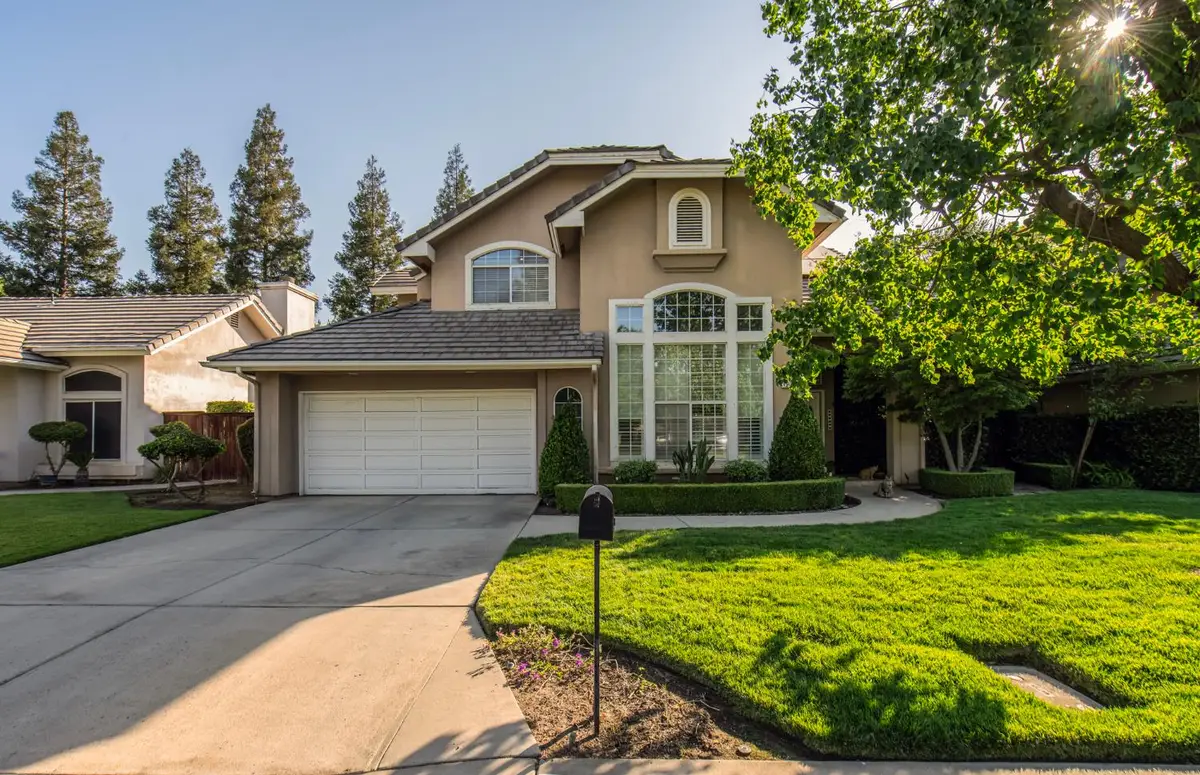 1292 E Le Parc Drive, Fresno, CA 93720 - #1
