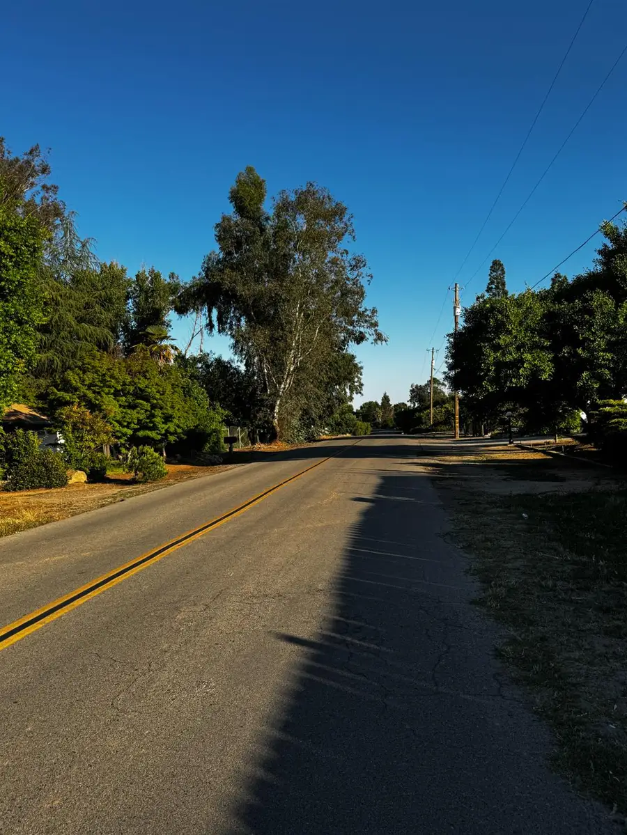 17855 Lane Drive, Madera, CA 93638 - #2