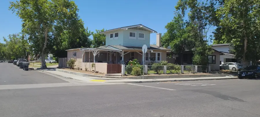 1534 E Home Avenue, Fresno, CA 93728 - #2