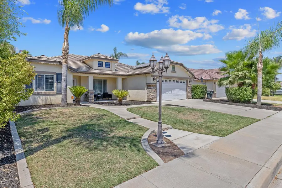 2138 Freedom Street, Hanford, CA 93230 - #3