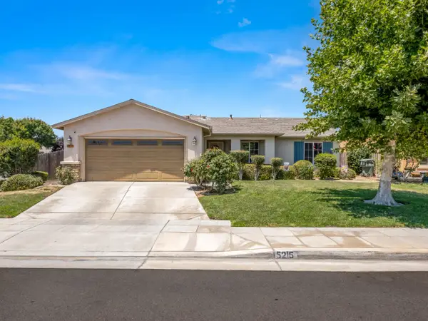 5215 E Hoxie Avenue, Fresno, CA 93725