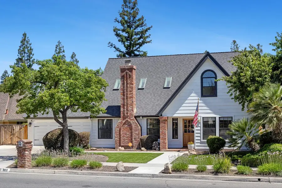 882 E Foxhill Drive, Fresno, CA 93720 - #3