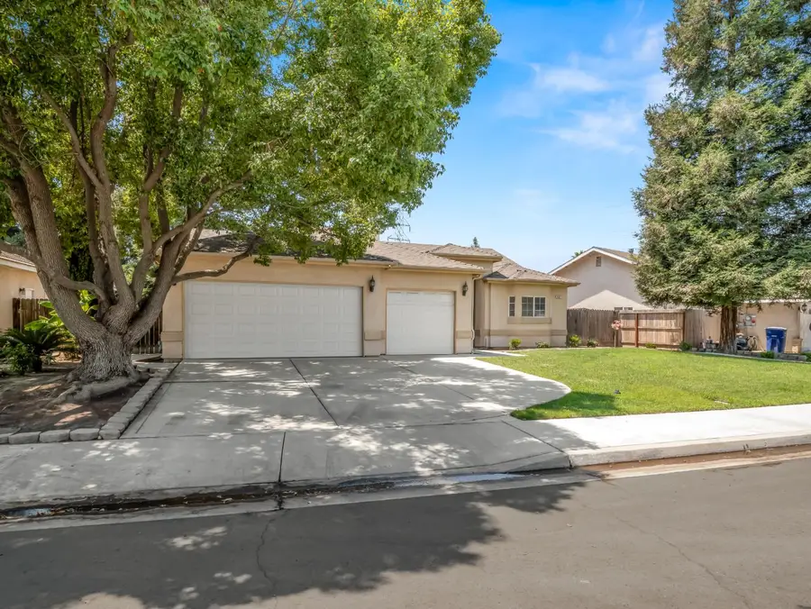 1291 Hillcrest Street, Selma, CA 93662 - #2