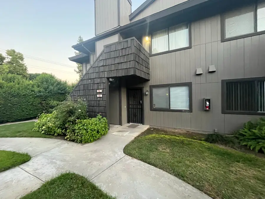 1190 S Winery Avenue #108, Fresno, CA 93727 - #2