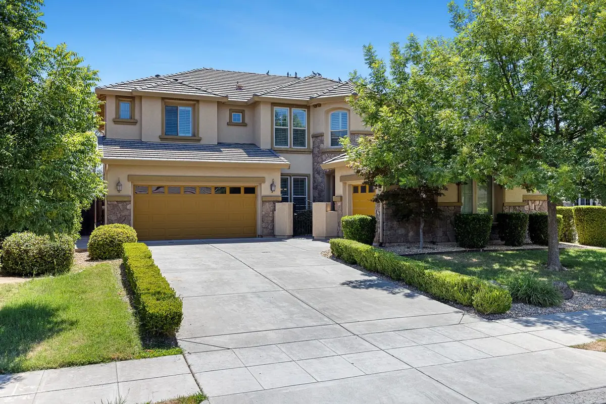 1135 N Whittier Avenue, Clovis, CA 93611 - #1