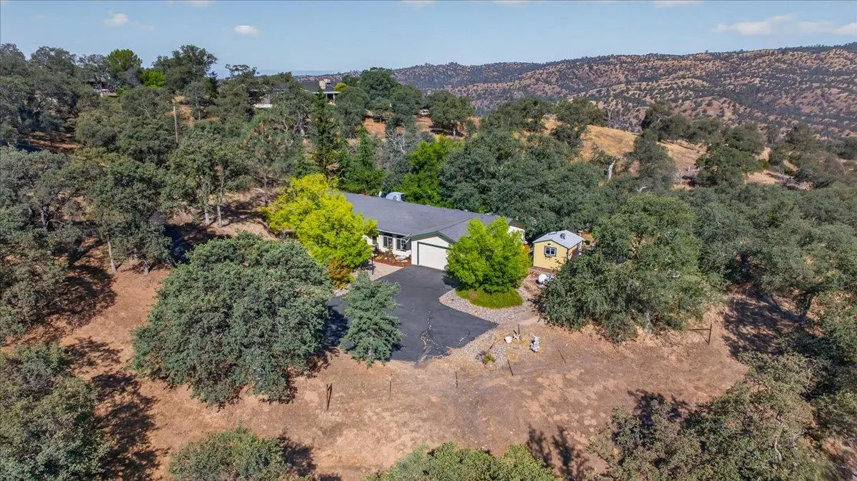 41393 Roaring River Way, Coarsegold, CA 93614 - #1