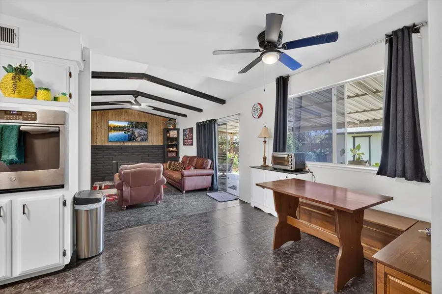 1726 Fairmont Avenue, Clovis, CA 93611 - #3
