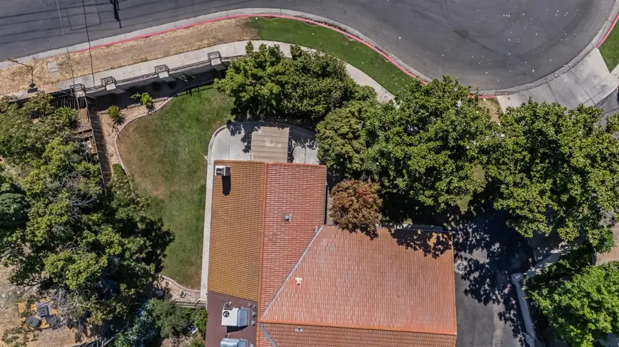 1250 E Shaw Avenue #101, Fresno, CA 93710 - #2