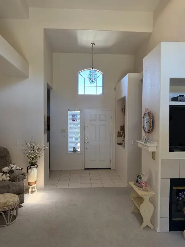 5783 W Decatur Avenue, Fresno, CA 93722