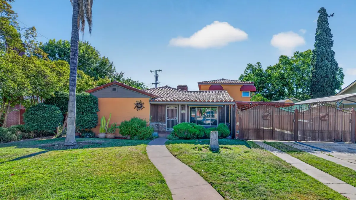 2218 N Arthur Avenue, Fresno, CA 93705 - #1