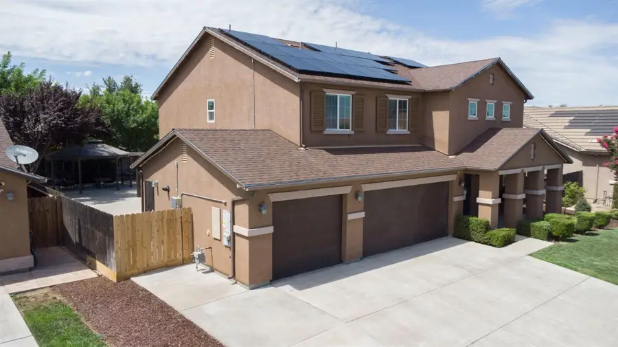 5837 E Platt Avenue, Fresno, CA 93727 - #3