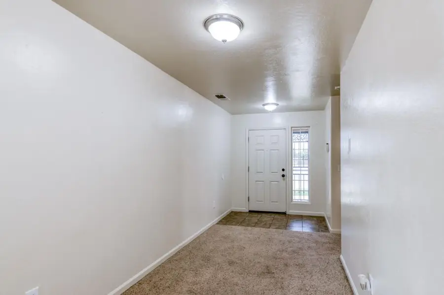 3308 N Gregory Avenue, Fresno, CA 93722 - #3