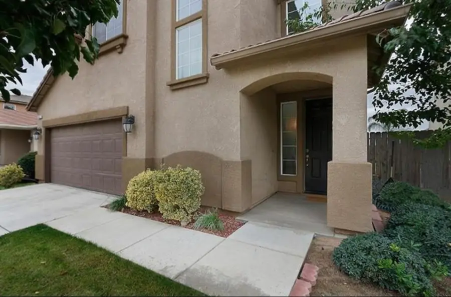 6653 E Braly Avenue E, Fresno, CA 93727 - #2