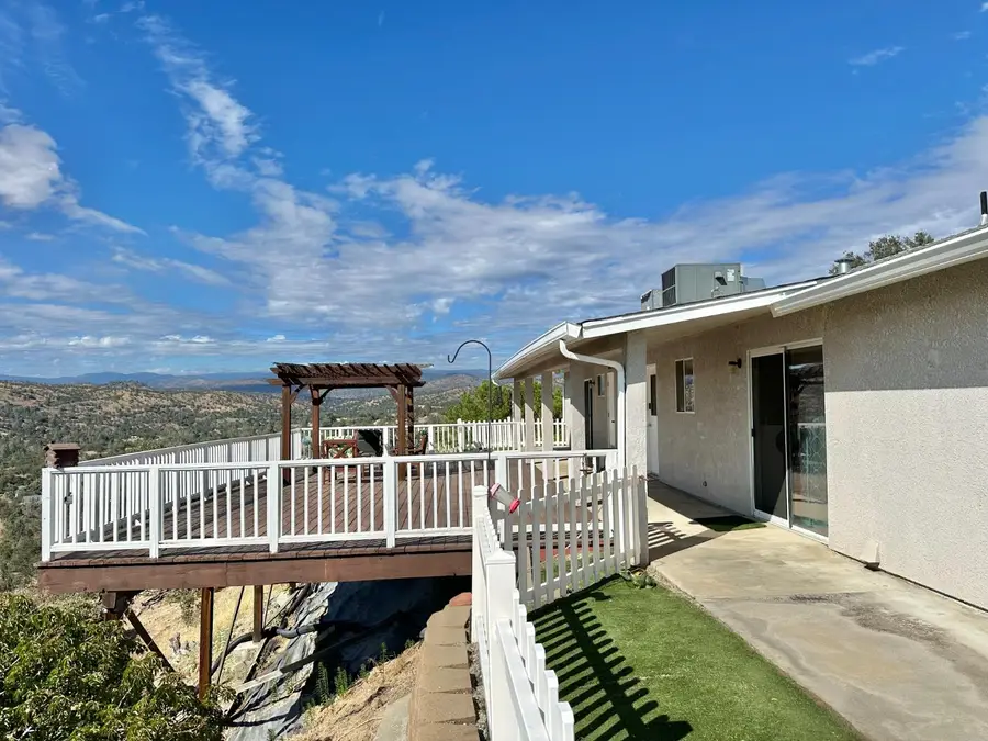 39925 Lilley Mountain Drive, Coarsegold, CA 93614 - #2