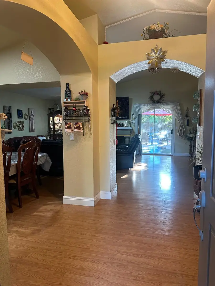 6675 N Lola, Fresno, CA 93722 - #3