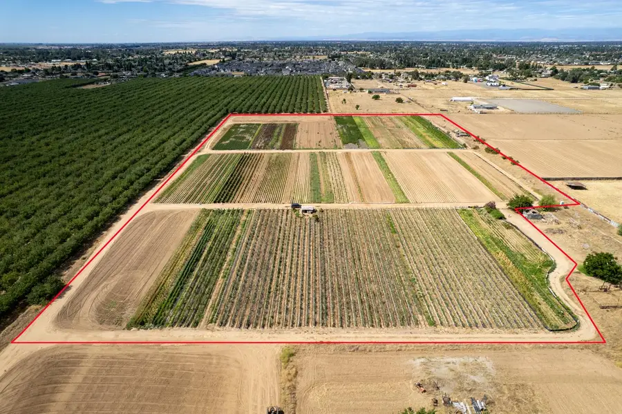5254 W Belmont, Fresno, CA 93723 - #2