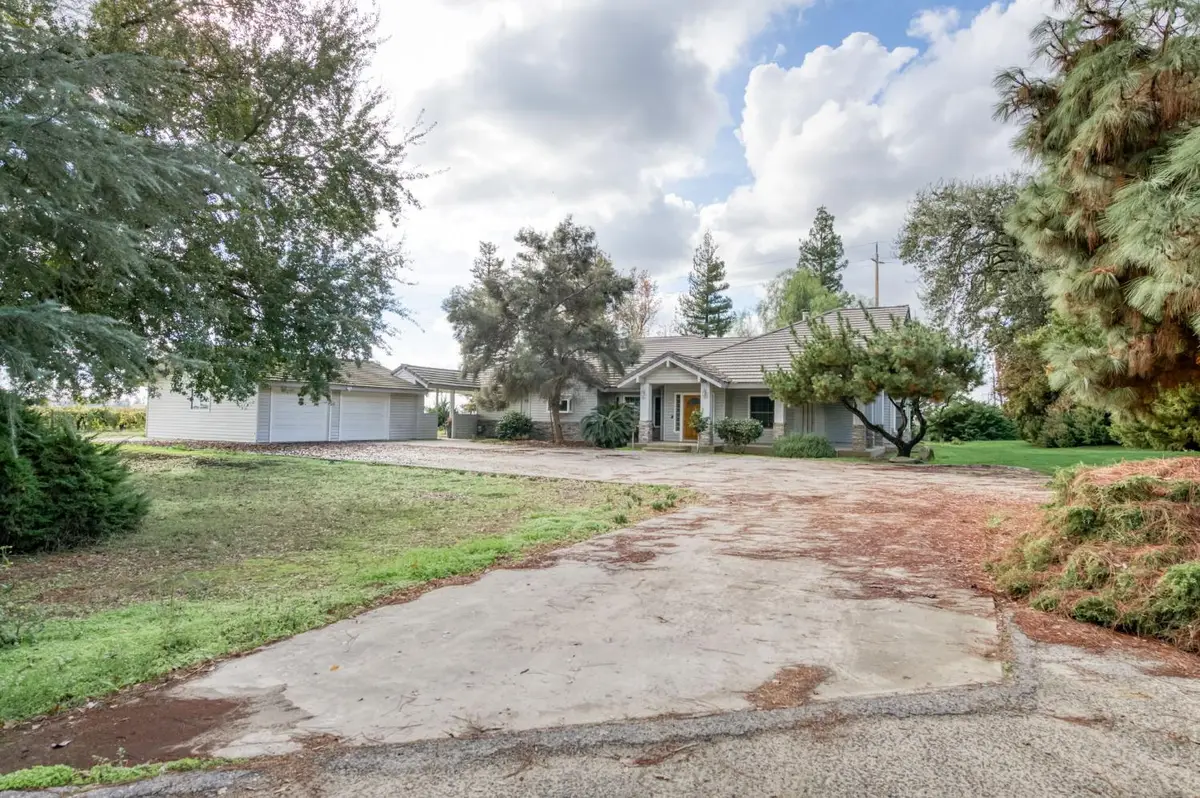 10477 S Henderson Road, Fresno, CA 93706 - #1