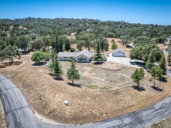 32115 Turkey Track Lane, Auberry, CA 93602