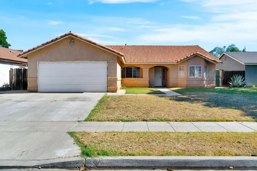 5798 W Acacia Avenue, Fresno, CA 93722 - #2