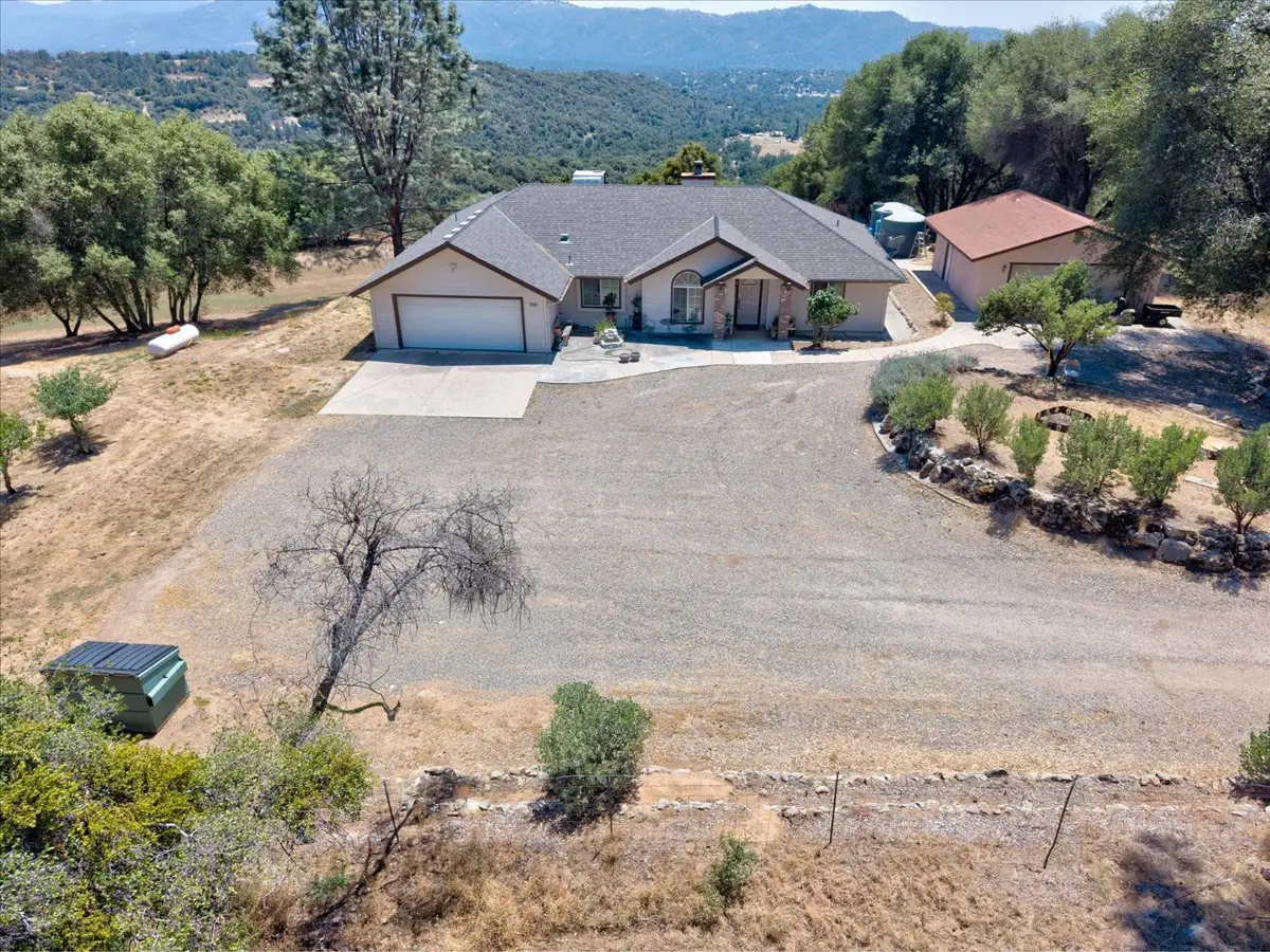 45200 Songbird Ln, Ahwahnee, CA 93601 - #1