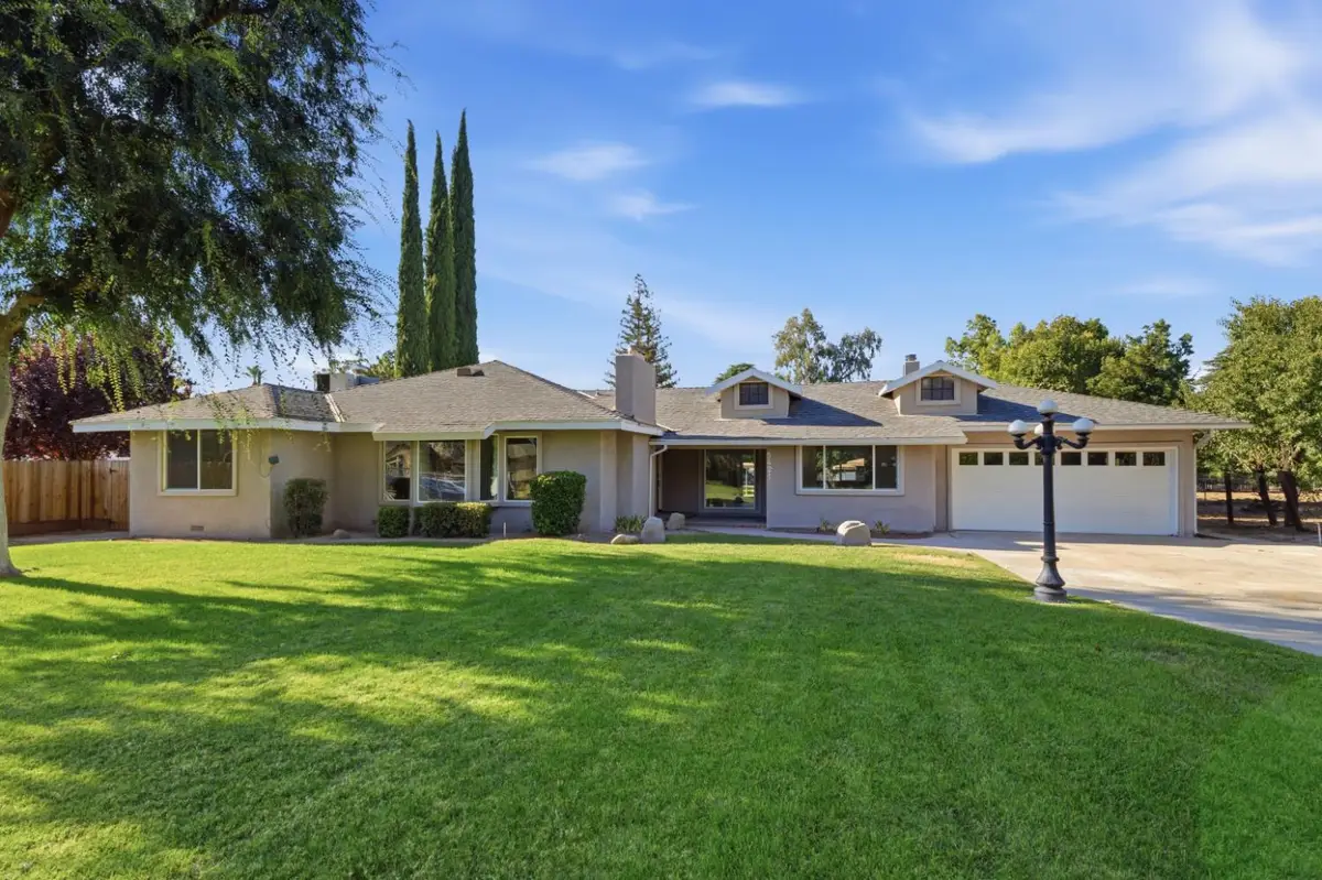 5421 E Liberty Avenue, Fresno, CA 93727 - #1