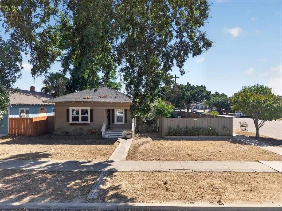1407 E Street, Reedley, CA 93654 - #1