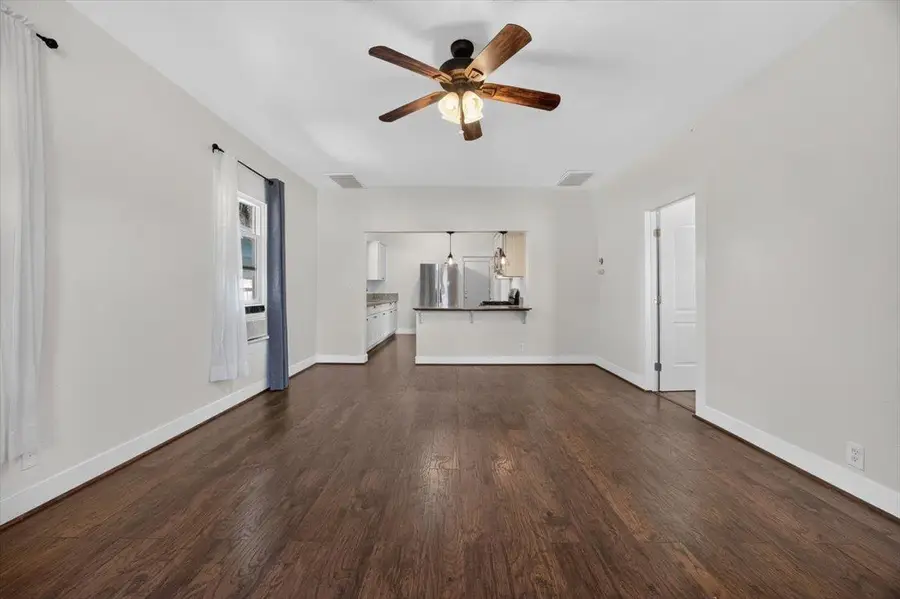 1407 E Street, Reedley, CA 93654 - #3