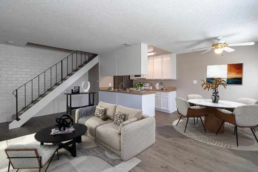 471 W Santa Ana Avenue #2, Clovis, CA 93612 - #3