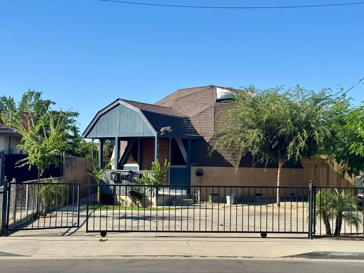 14859 W Kearney Boulevard, Kerman, CA 93630 - #1