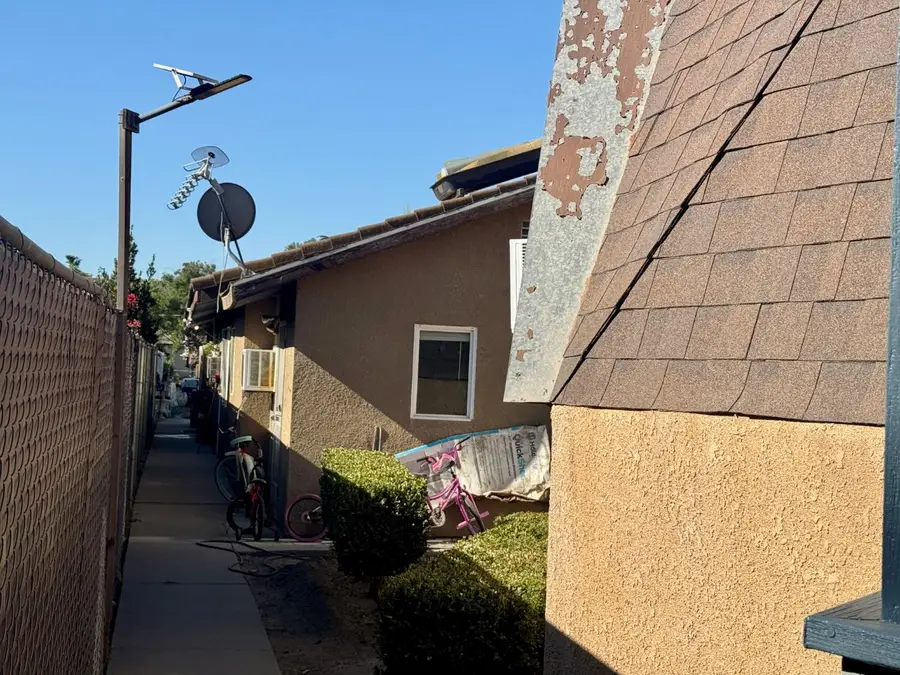 14859 W Kearney Boulevard, Kerman, CA 93630 - #3