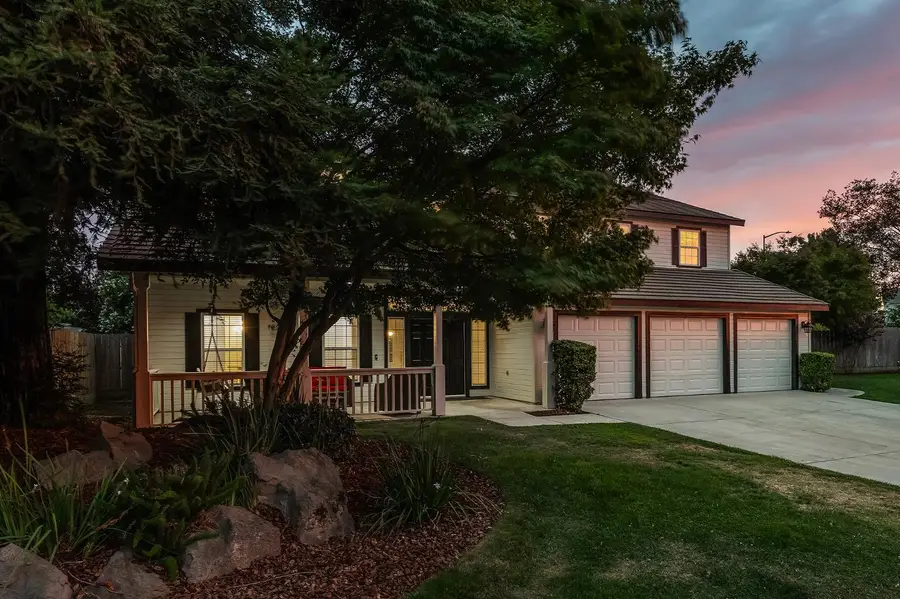 42 Chennault, Clovis, CA 93611 - #2